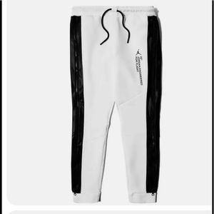 23 Jordan engineered for flight joggers